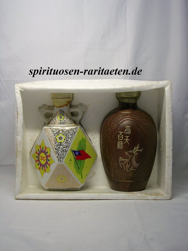 Chinesische Spirituosen Doppelpack in Keramikflaschen