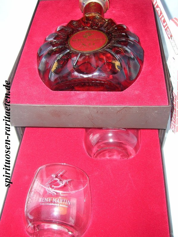 Remy Martin X.O.Excellence 0,7l 40,0% Fine Champagne Cognac mit zwei Gläsern