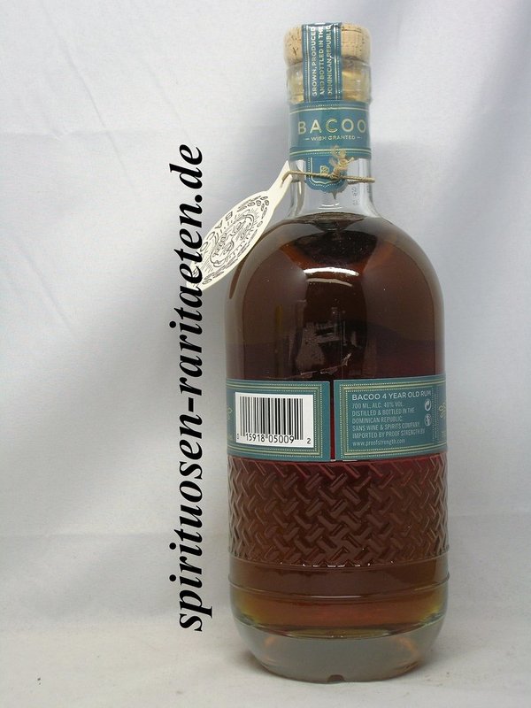 Bacoo 4Y. Rum Domenican Republic 0,7 L. 40%