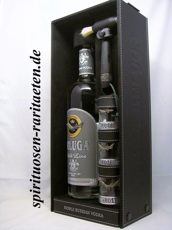 Beluga Gold Line Russian Vodka 0,7 L. 40% Leder Case mit Hammer + 3 Gläser